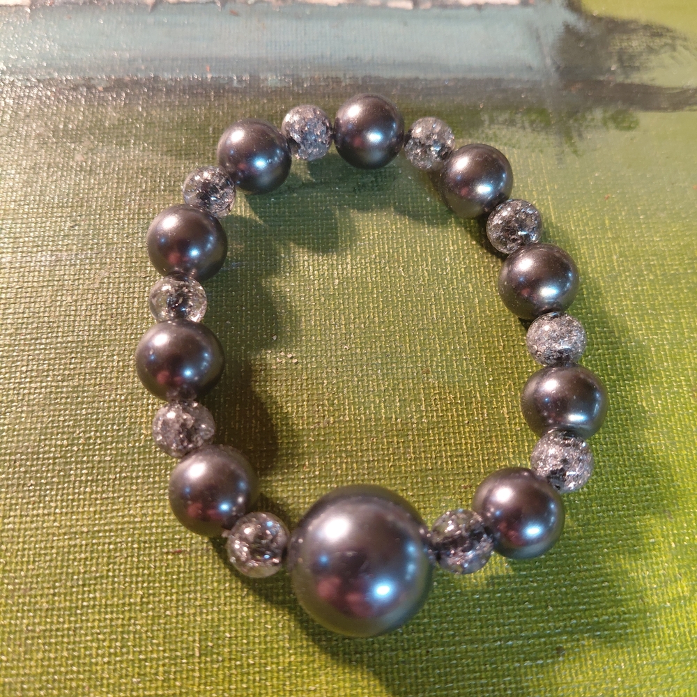 Cezanne Black and Silver Beaded Bracelet